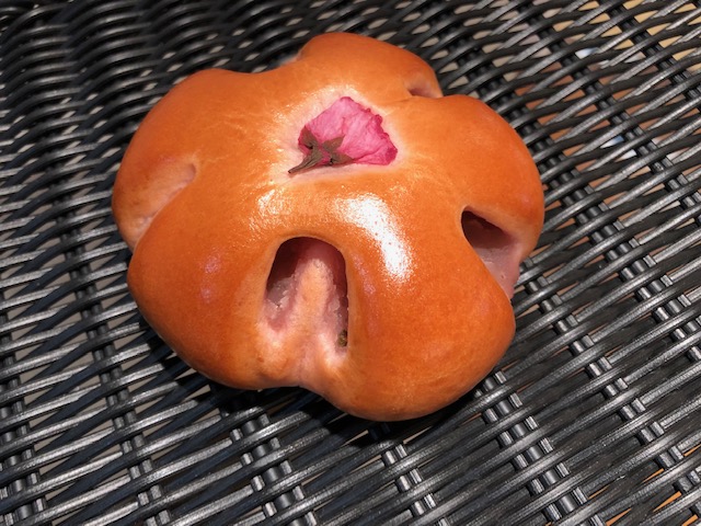 桜あんぱん