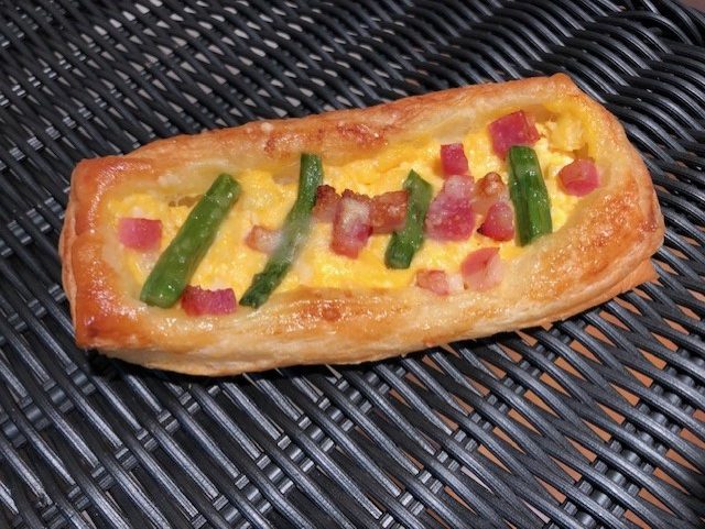 たまごアスパラペストリー
