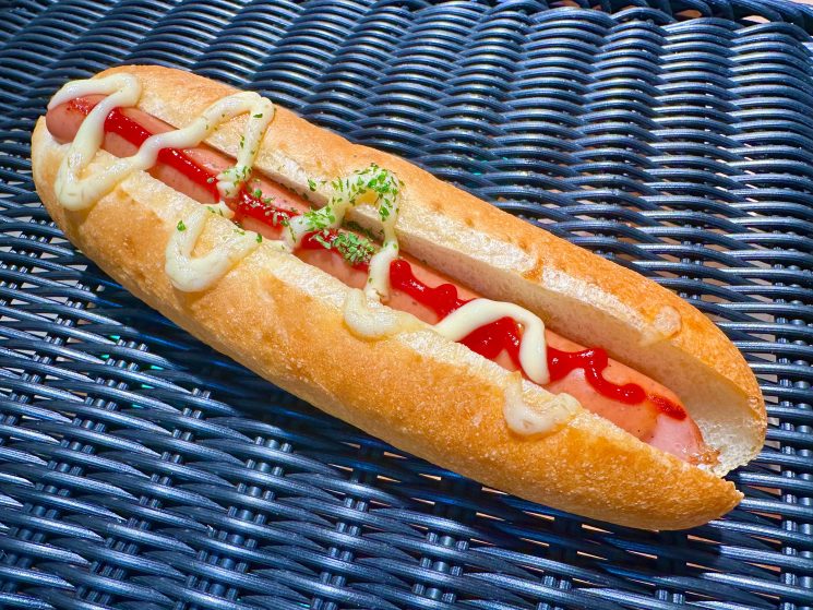 あらびき ホットドッグ（ケチャップ＆マヨ）