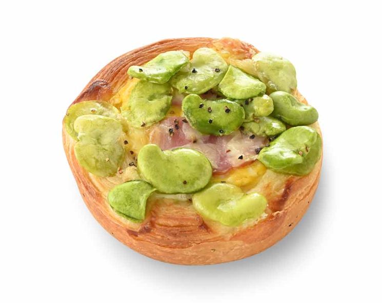 そら豆とベーコンとたまごのデニッシュ