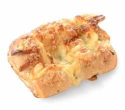 ダブルチーズのくるみ塩パン