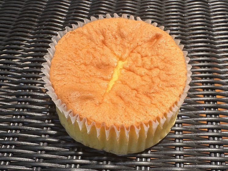 たまご薫るふわふわ シフォンケーキ
